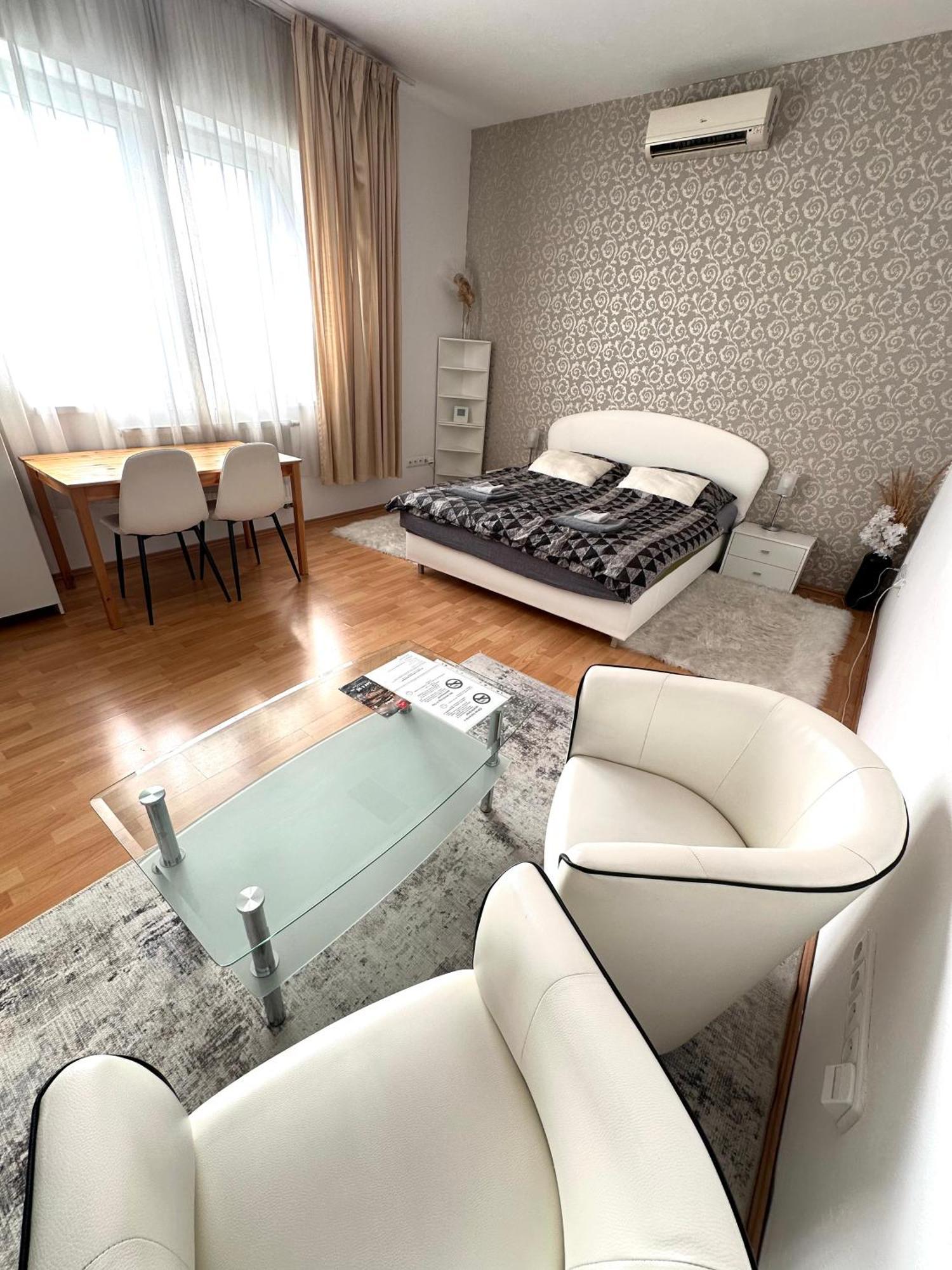 Cozy Apartment Near Hockey & Football Arena براتسيلافا المظهر الخارجي الصورة
