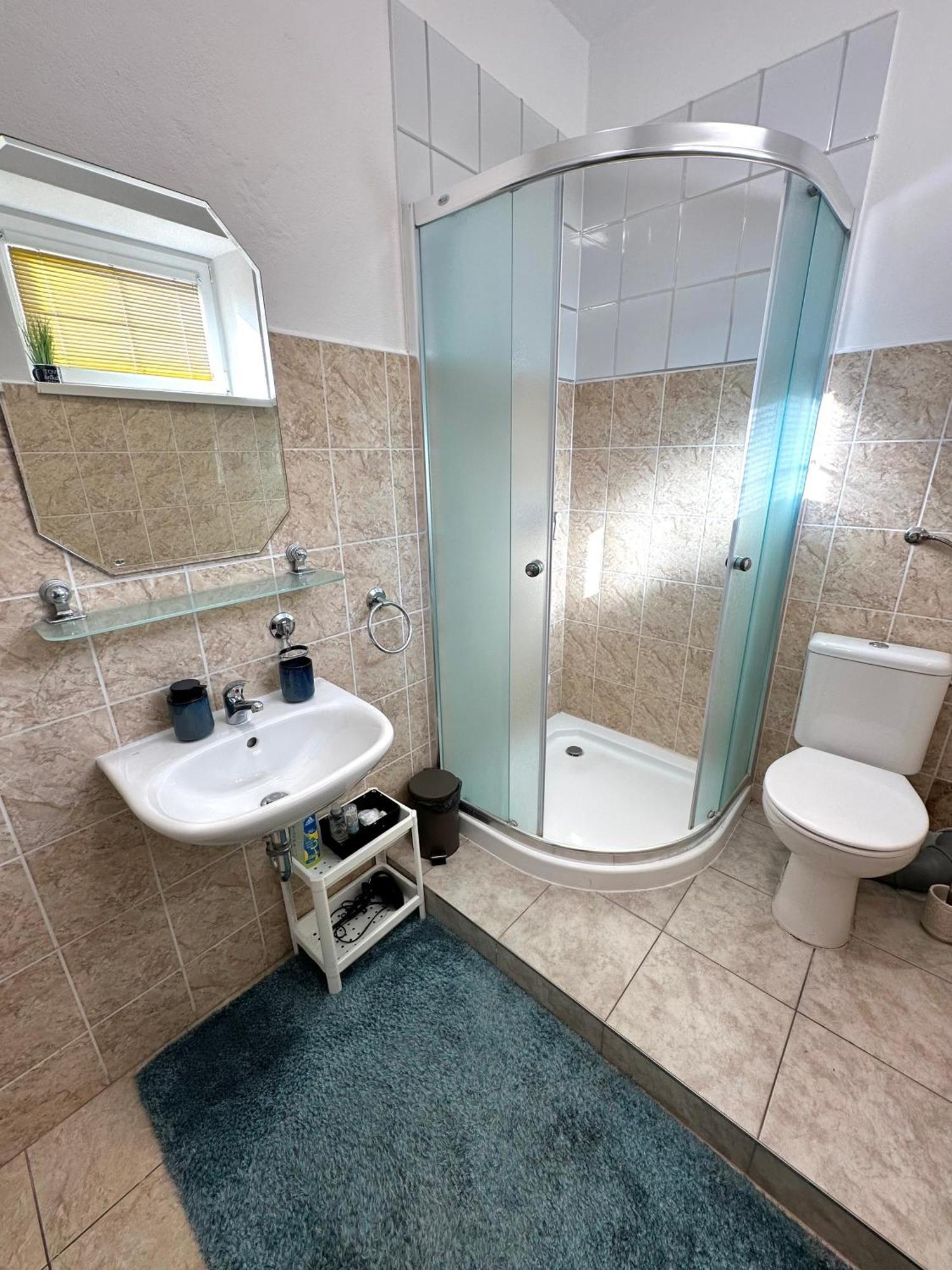 Cozy Apartment Near Hockey & Football Arena براتسيلافا المظهر الخارجي الصورة